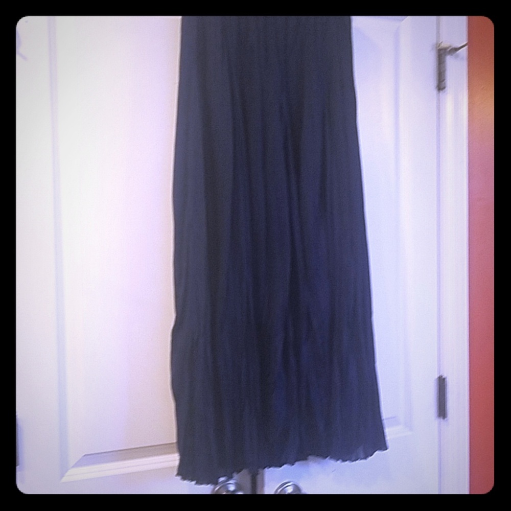 Navy pleated skirt